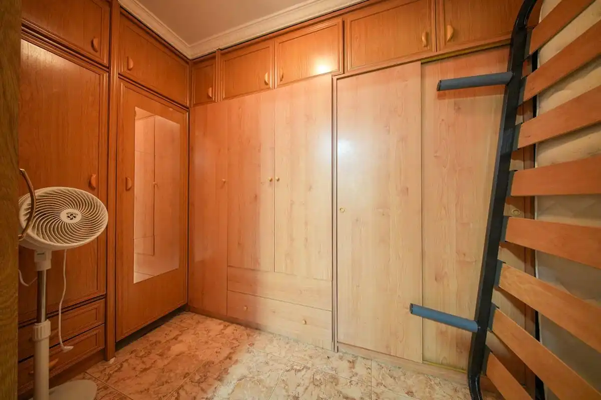 Habitación de Piso en venta en Madrid con Calefacción