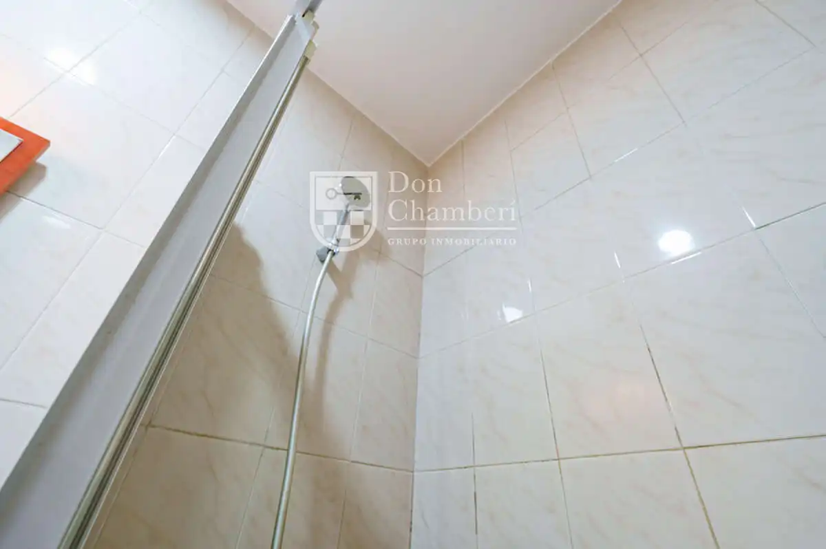 Badezimmer von Wohnung zur Miete in Madrid