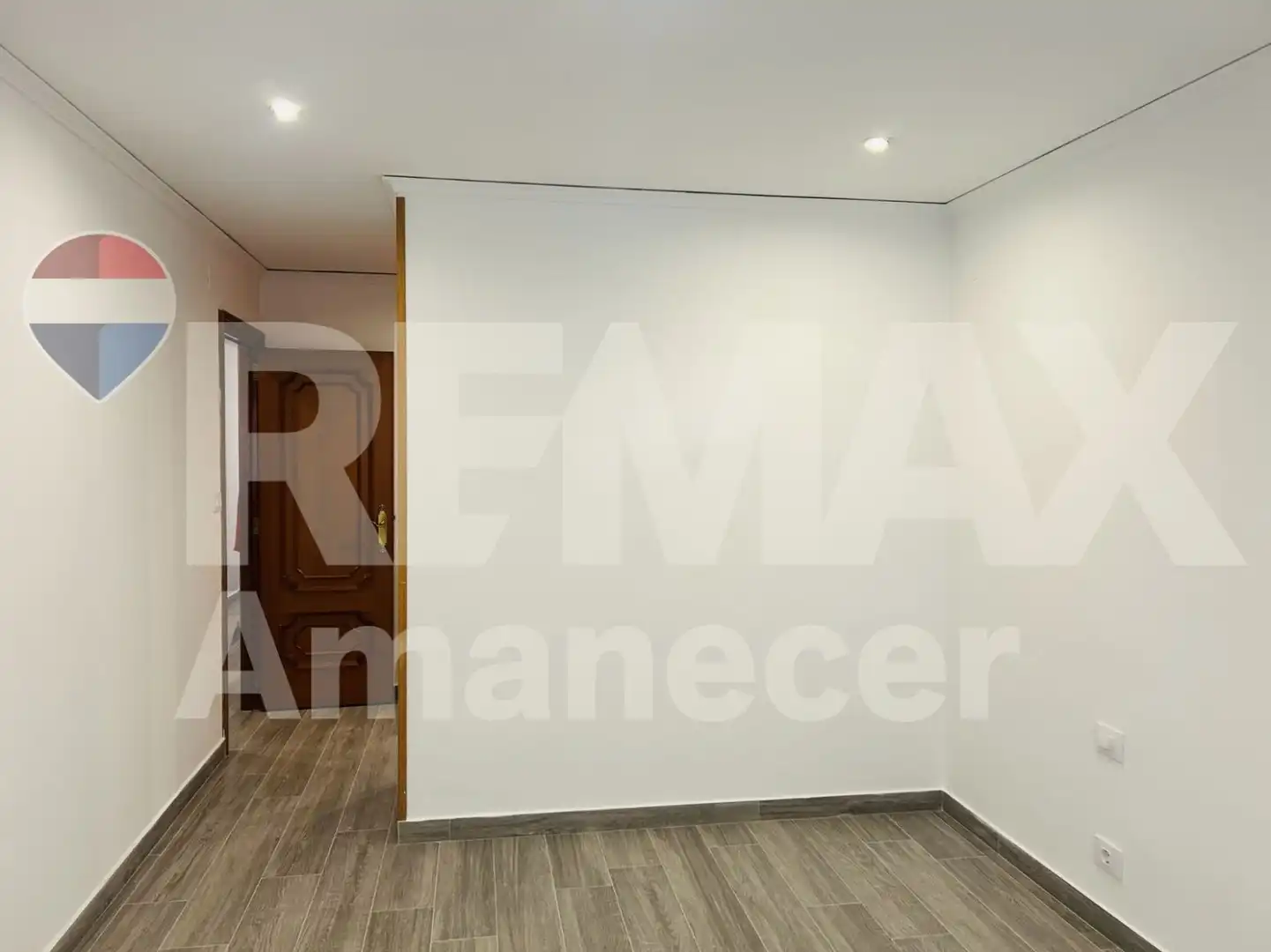 Piso de alquiler en Dénia con Aire acondicionado, Trastero y Alarma