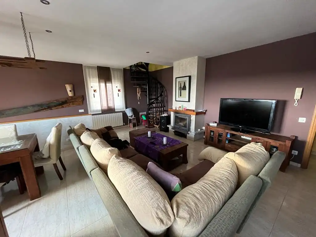 Living room of Houses for sale in Roda de Berà  with Private garden, Terrace and Oven