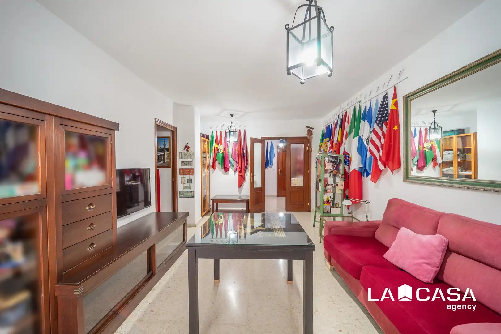 Sala d'estar de Pis en venda en Dos Hermanas amb Terrassa, Piscina i Balcó