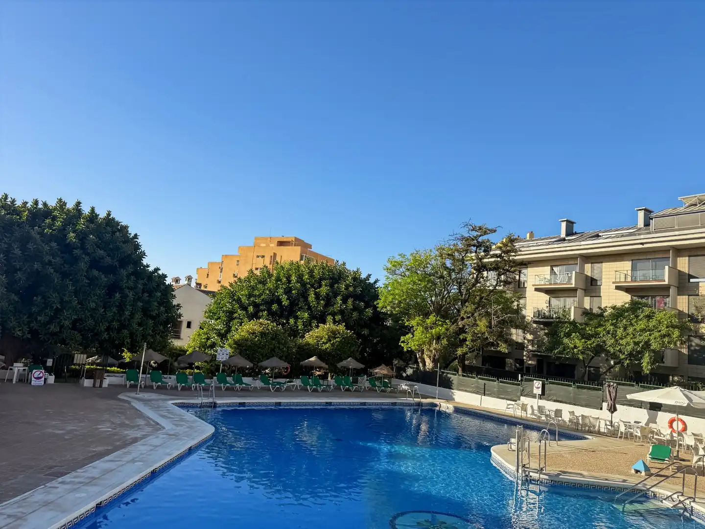 Swimming pool of Apartments for sale in Benalmádena  with Air Conditioner, Terrace and Furnished