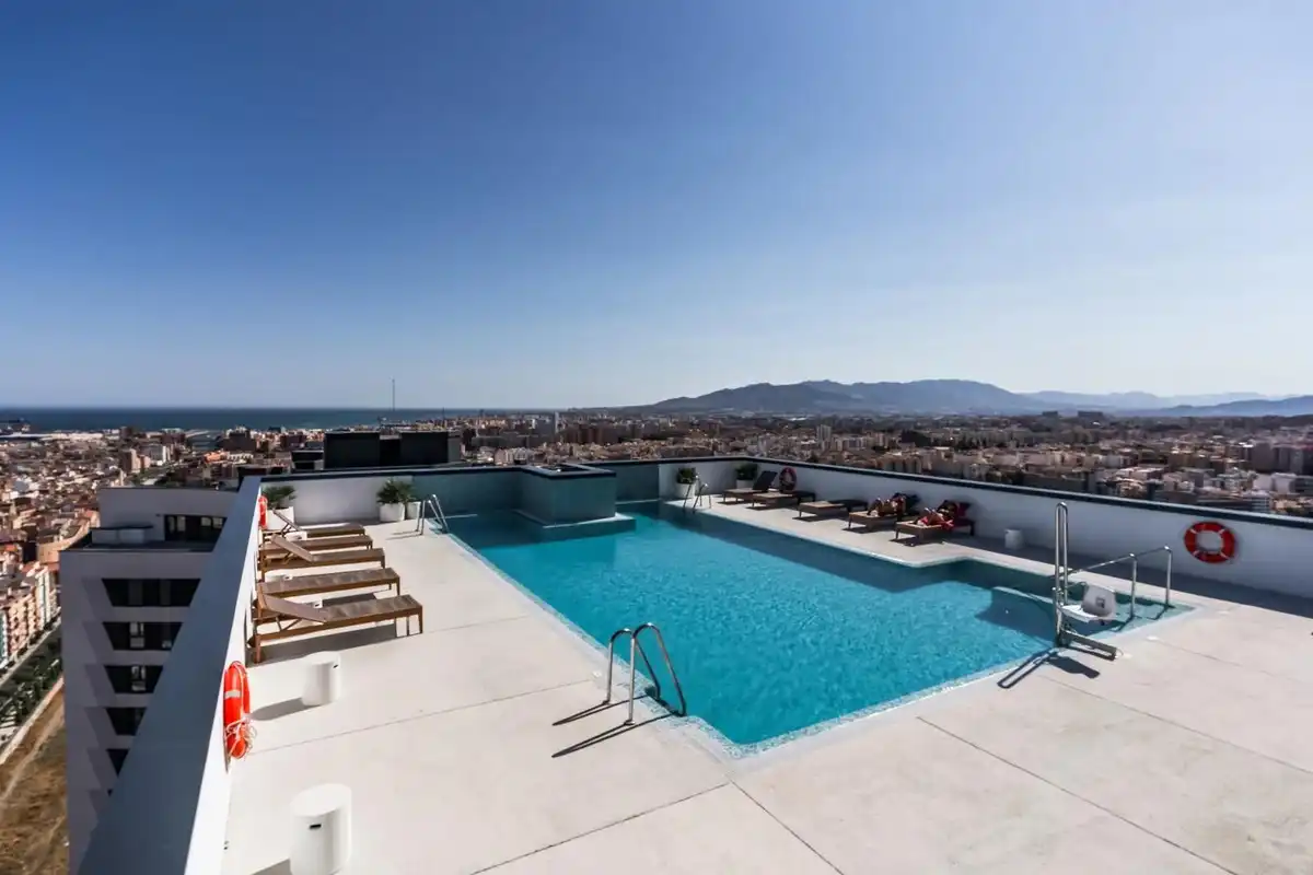 Piscina de Apartament en venda en Málaga amb Piscina