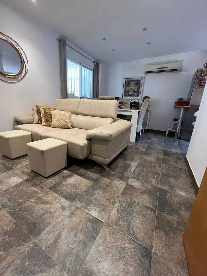 Wohnzimmer von Haus oder Chalet zum Verkauf in Castellón de la Plana / Castelló de la Plana mit Klimaanlage, Schwimmbad und Möbliert