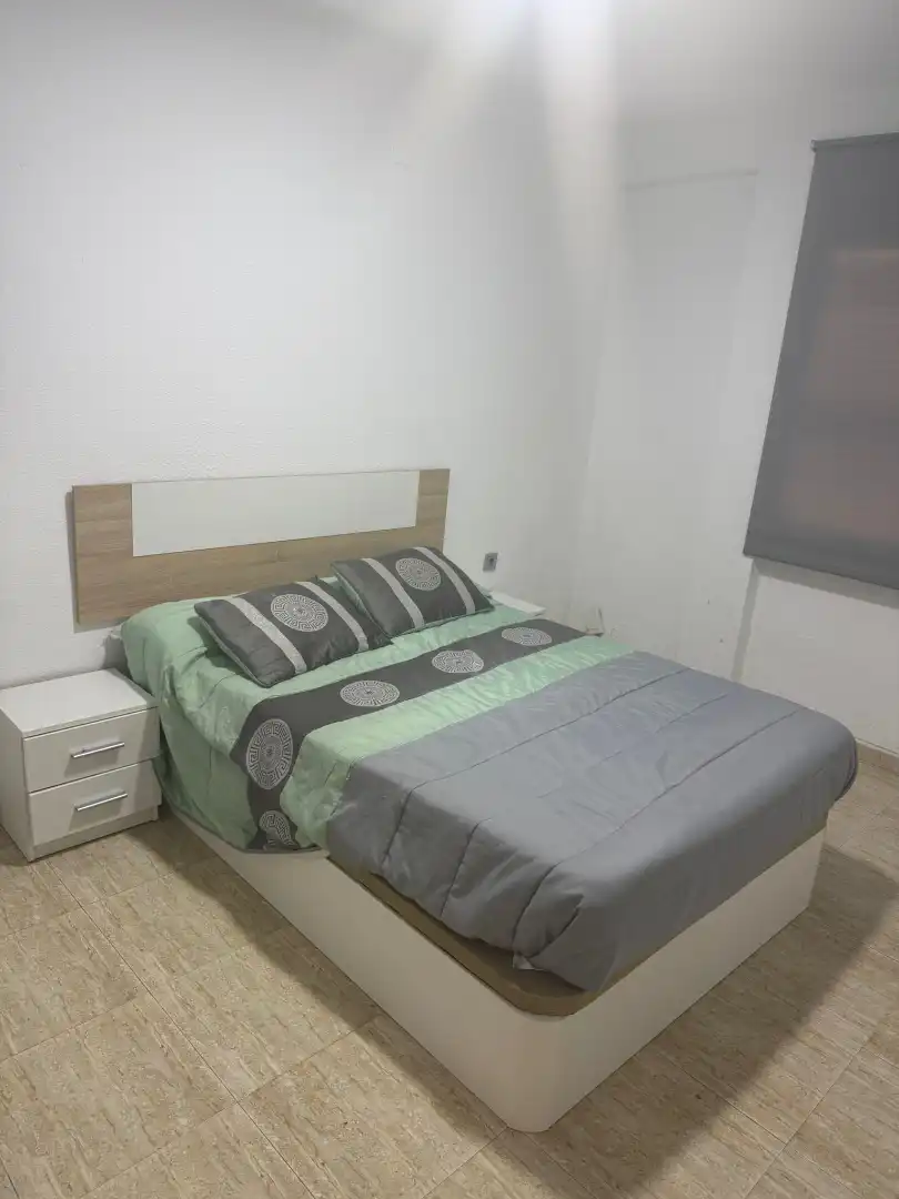 Bedroom of Flat for rent in Córdoba  with Air Conditioner, Heating and Terrace