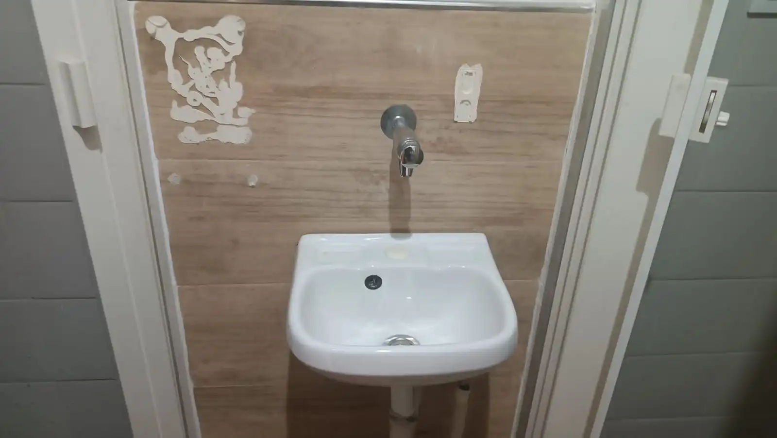 Bany de Local en venda en Singuerlín