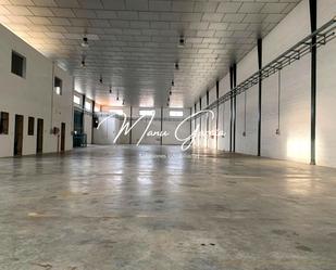 Industrial buildings to rent in Lucena