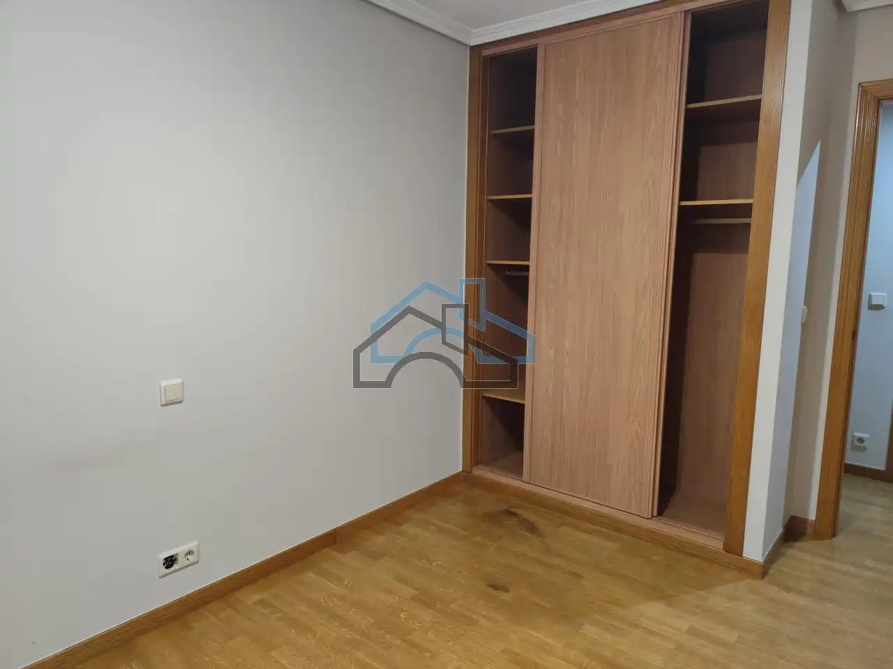 Piso con ascensor en venta en Cambre, imagen 9