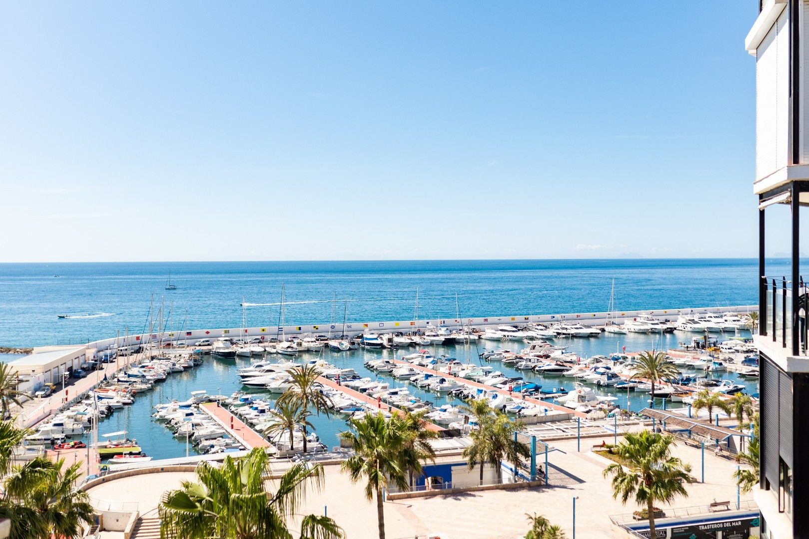 Bedroom of Apartment for sale in Marbella  with Air Conditioner, Terrace and Furnished