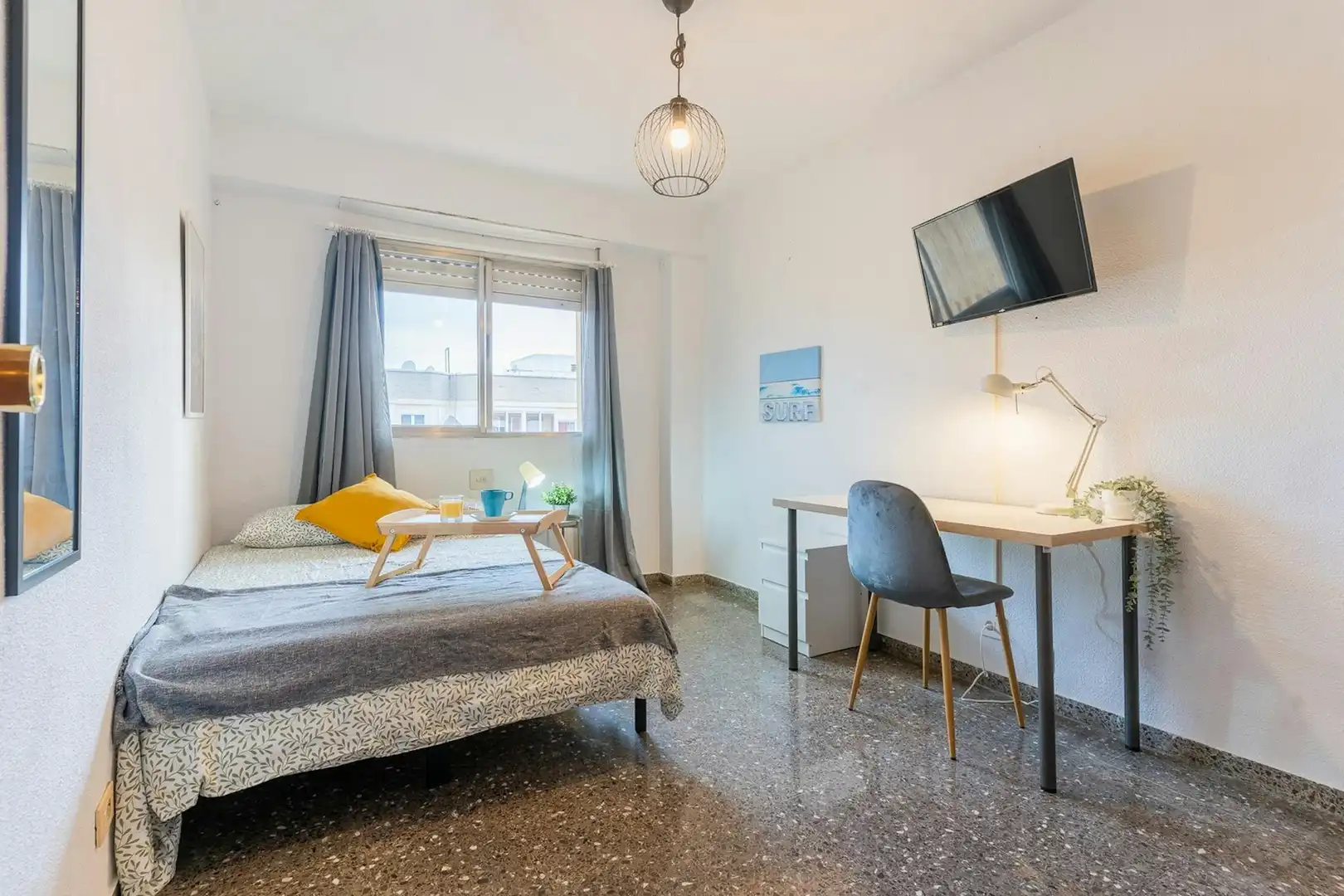 Habitación de Piso para compartir en Valencia con Amueblado, Lavadora y TV
