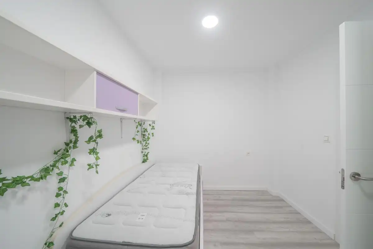 Habitación de Planta baja en venta en Santa Pola con Aire acondicionado, Calefacción y Amueblado