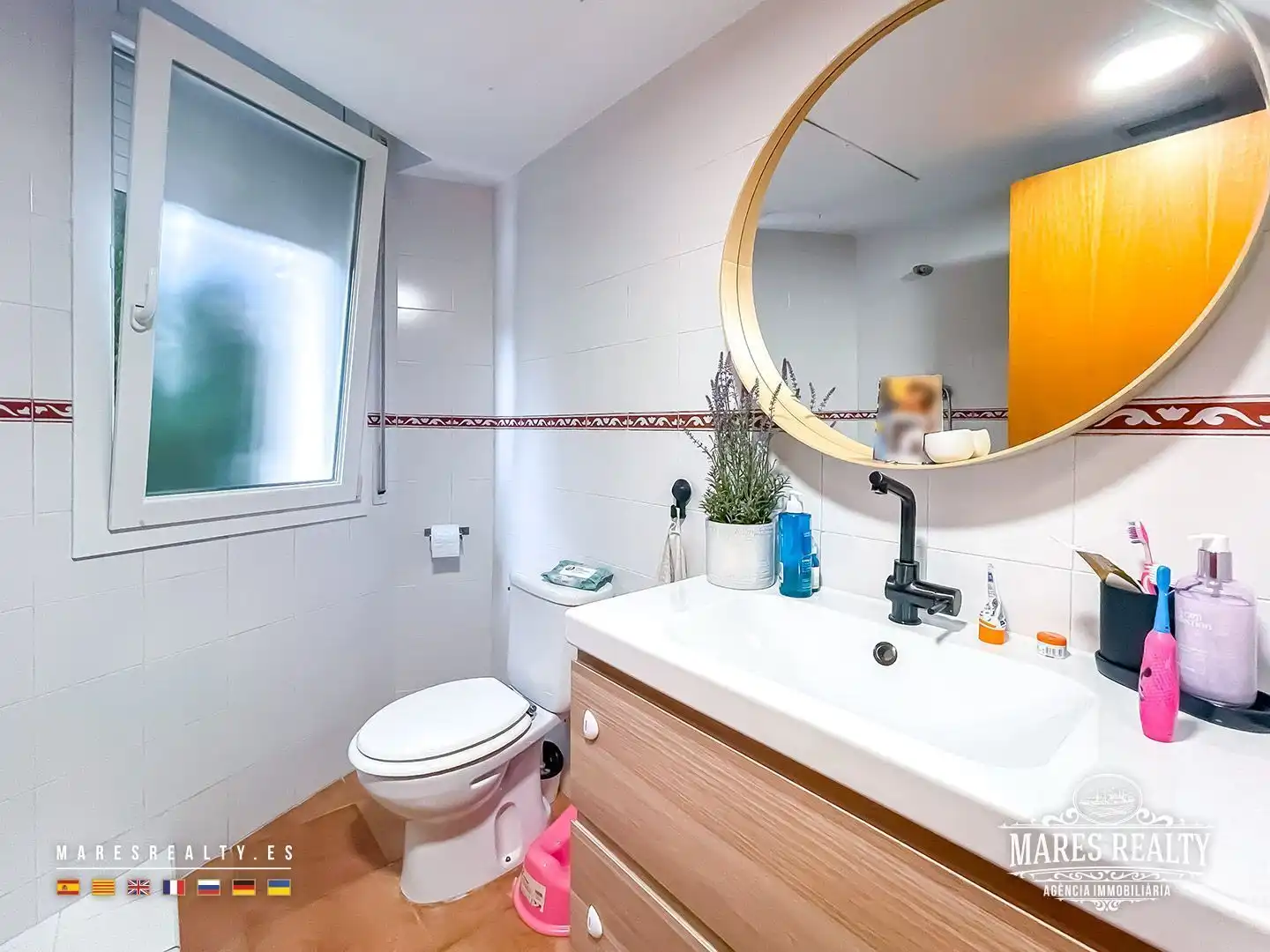 Baño de Casa adosada en venta en Canet de Mar con Aire acondicionado, Calefacción y Jardín privado