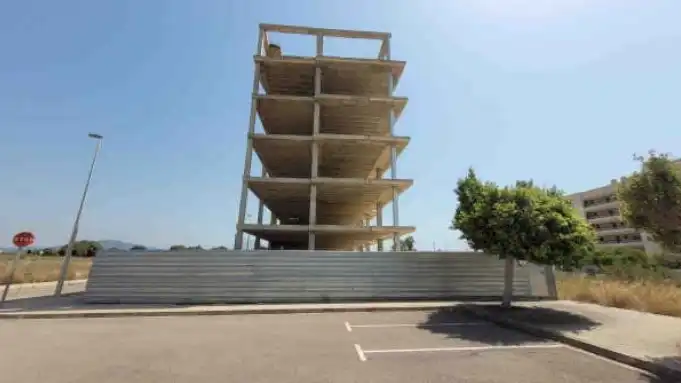 Außenansicht von Gebäude zum Verkauf in Torreblanca