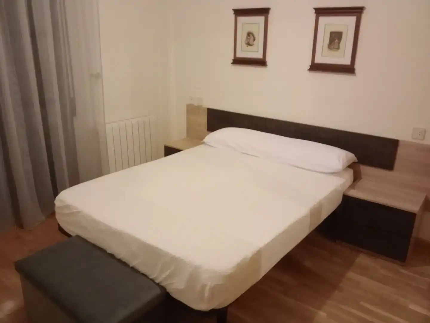 Schlafzimmer von Wohnung zur Miete in Cáceres Capital mit Klimaanlage