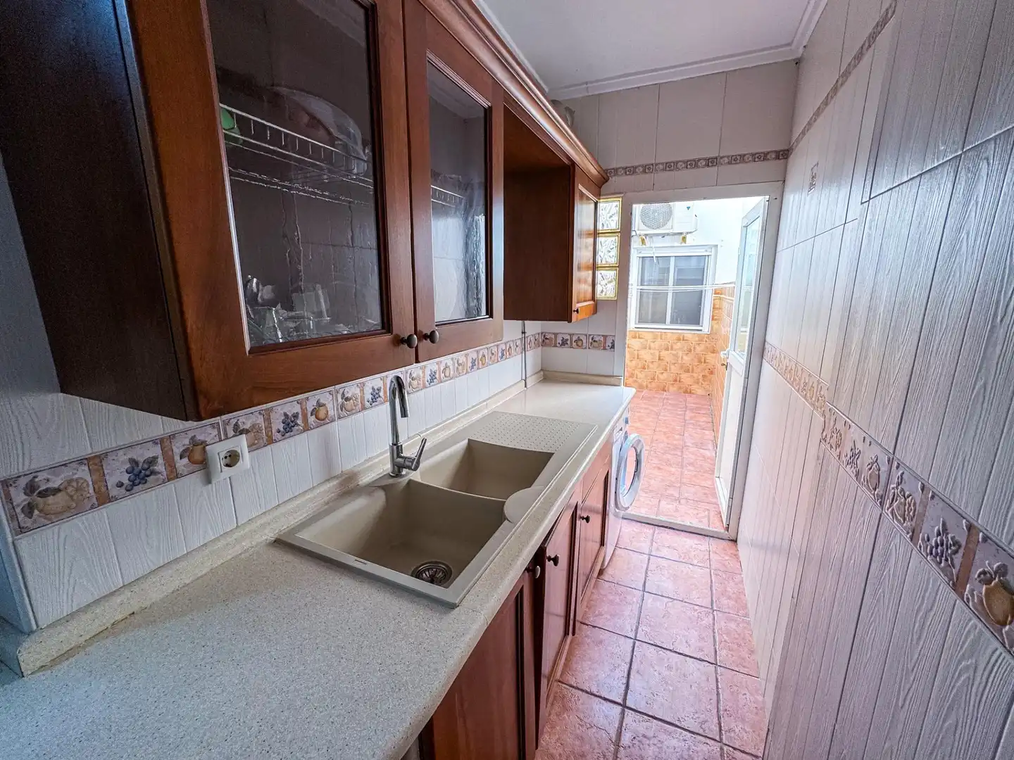 Cuina de Planta baixa en venda en Torrevieja amb Aire condicionat, Calefacció i Jardí privat