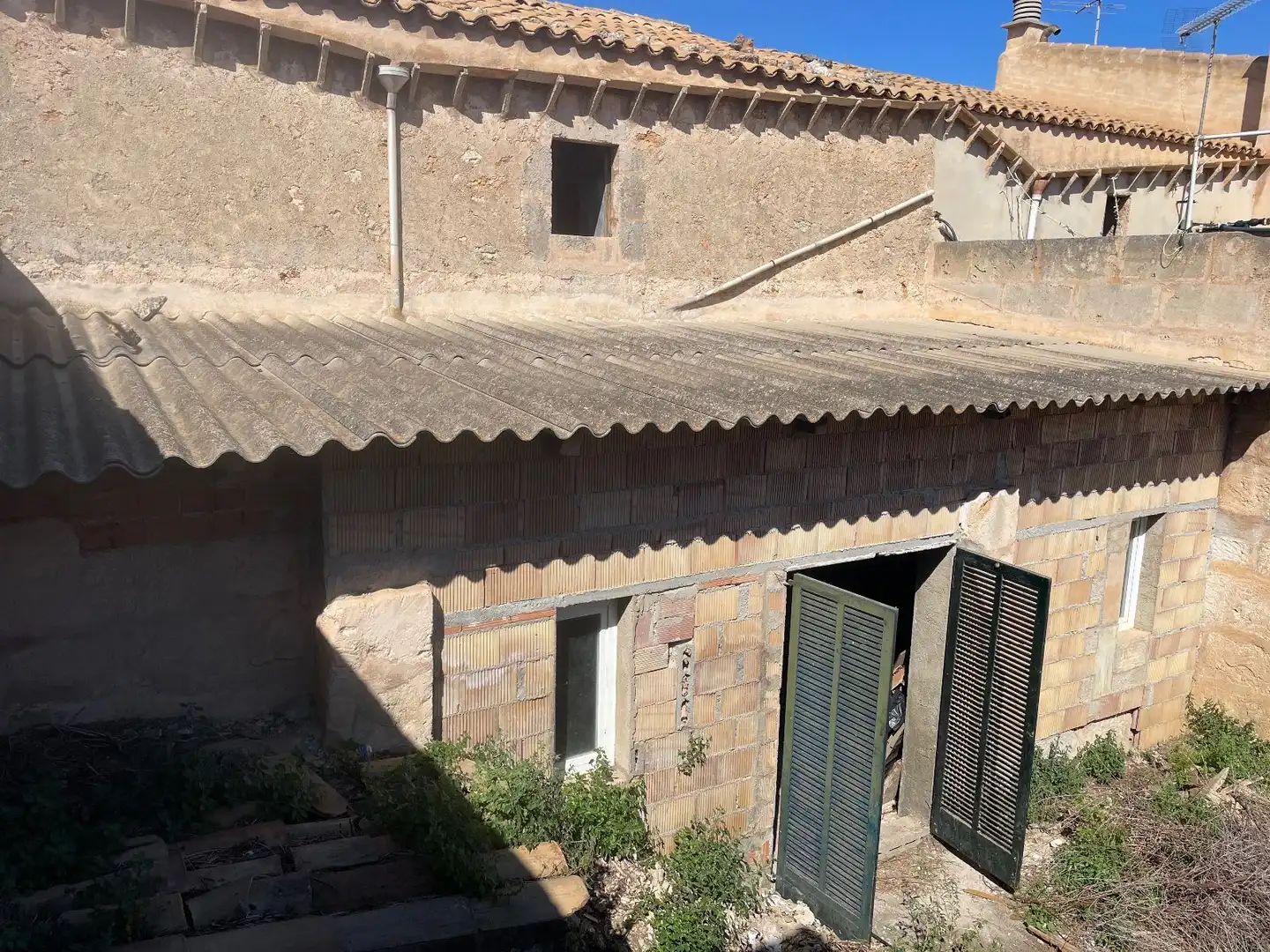 Casa con jardín en venta en carrer de la victoria