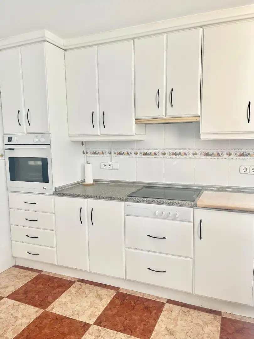 Apartament amb piscina de lloguer a Garbinet - Vistahermosa, imagen 8