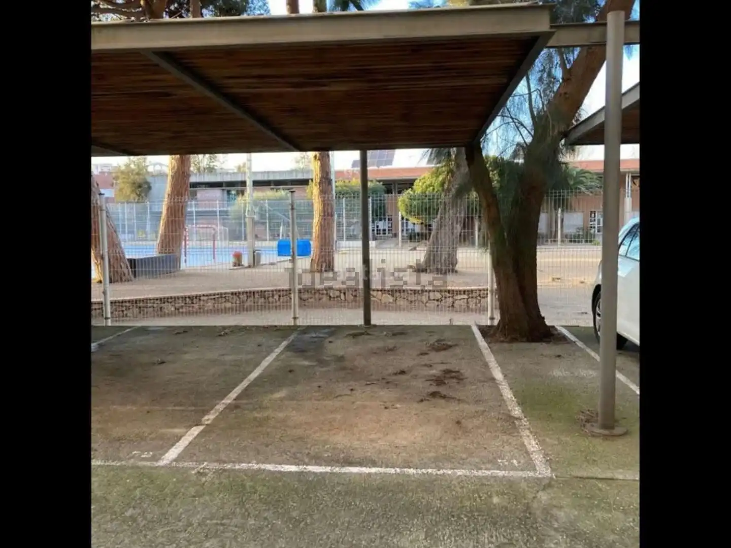 Individual for sale in avenida castelldefels 118
