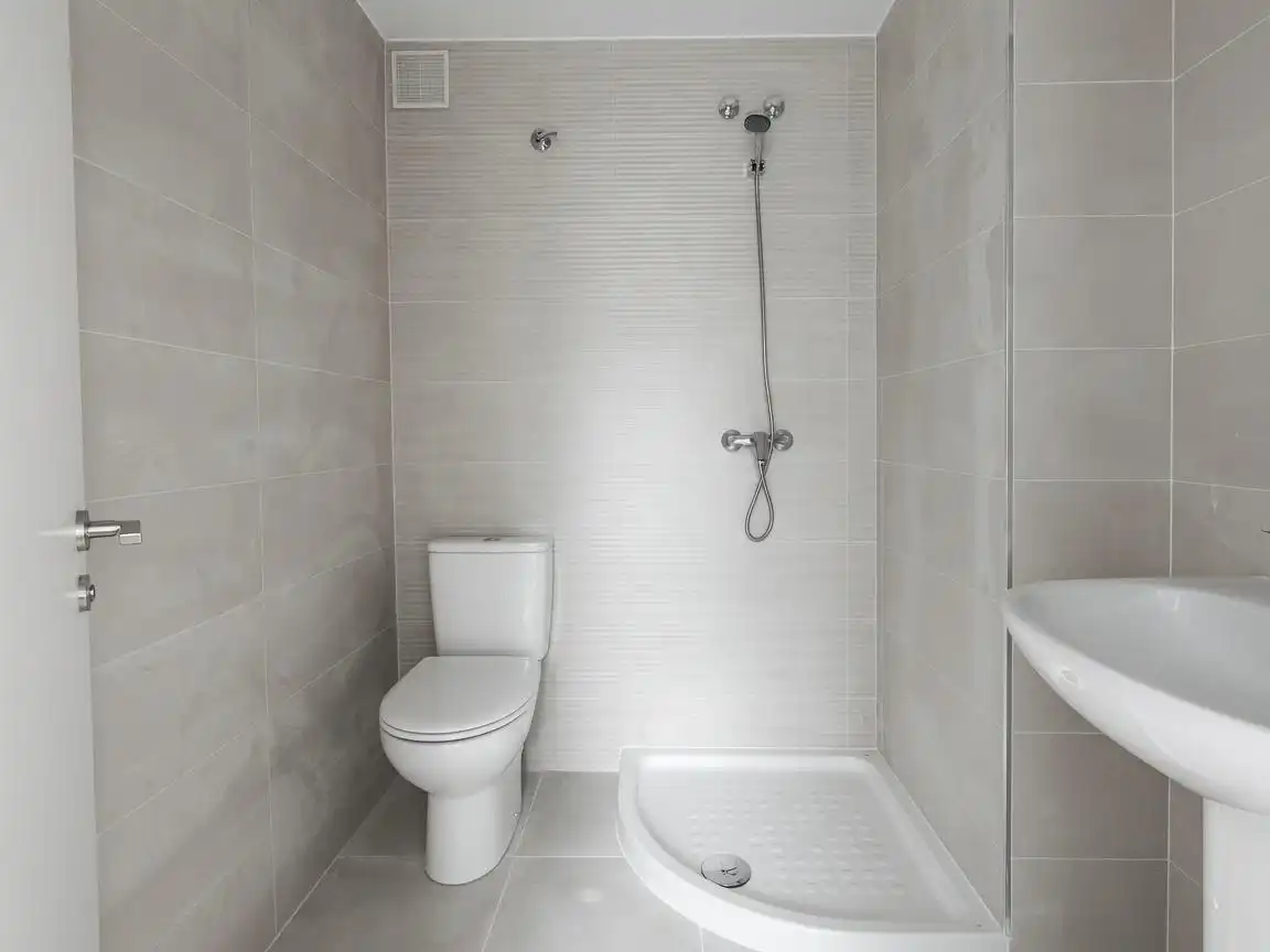 Baño de Piso en venta en Siero con Calefacción