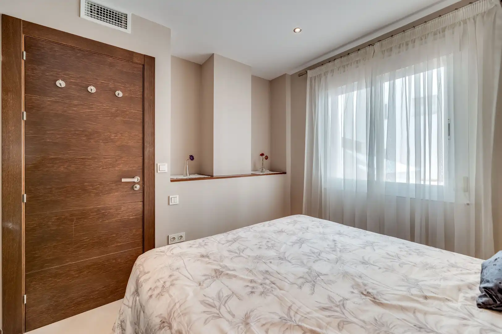 Apartament amb piscina en venda a Nueva Andalucía, imagen 11