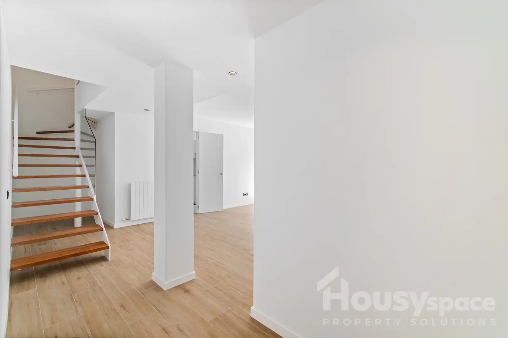 Duplexes for sale in Barcelona  with Air Conditioner, Heating and Private garden