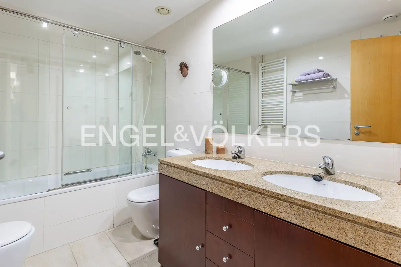 Baño de Piso en venta en Badalona con Aire acondicionado, Calefacción y Terraza