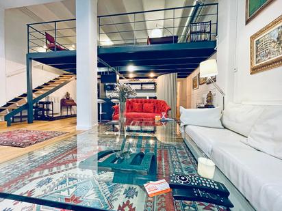 Living room of Duplex to rent in  Barcelona Capital  with Air Conditioner, Heating and Parquet flooring