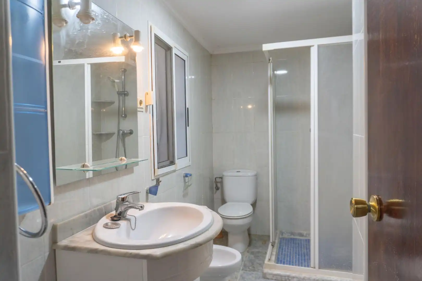 Bathroom of Houses for sale in Cocentaina  with Terrace, Storage room and Balcony
