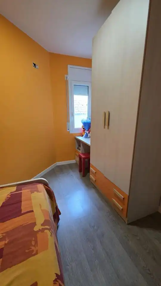 Bedroom of Houses for share in Terrassa  with Furnished, Oven and Washing machine