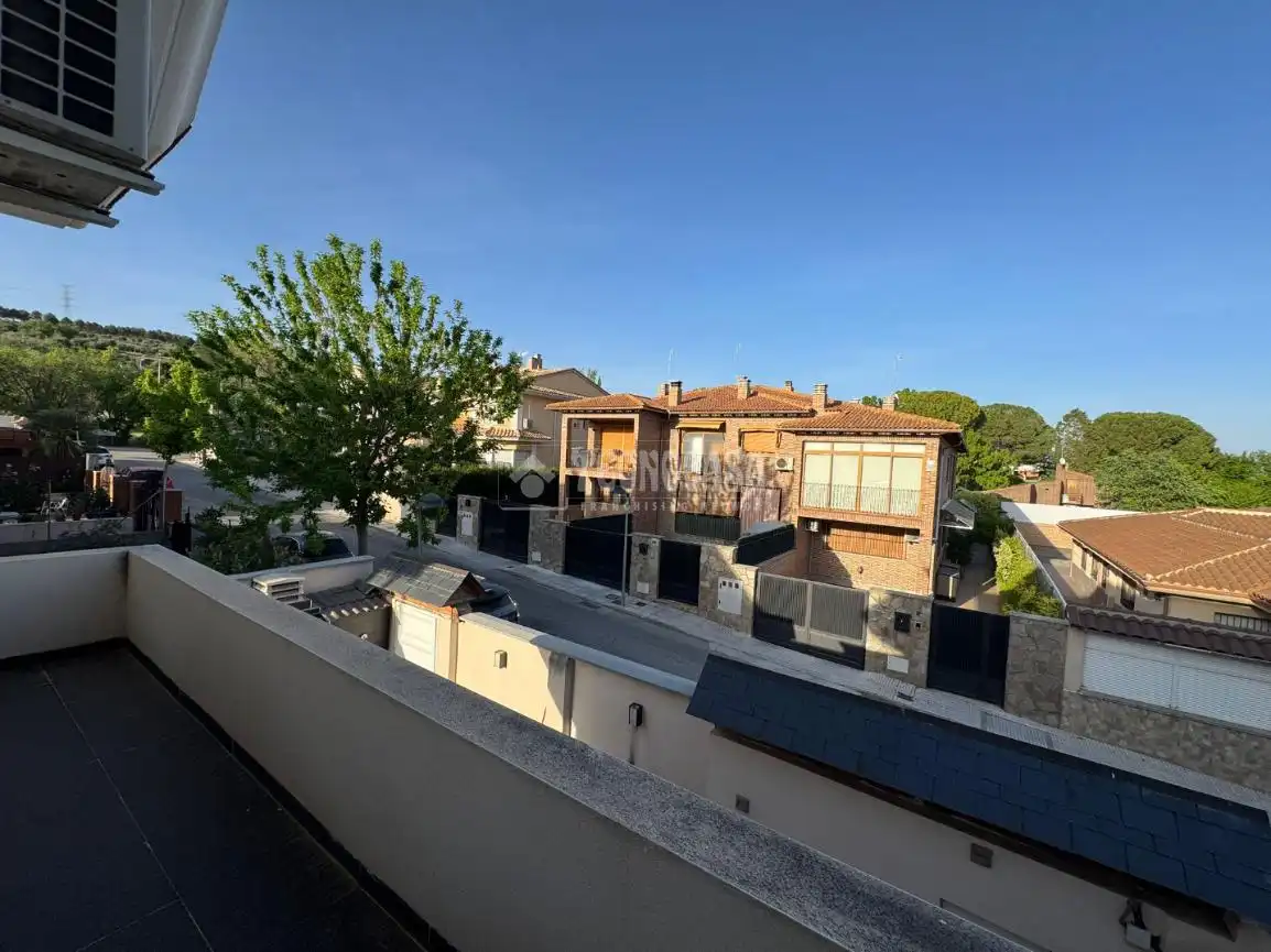 Semi-detached house with pool for sale in Morata de Tajuña, imagen 16