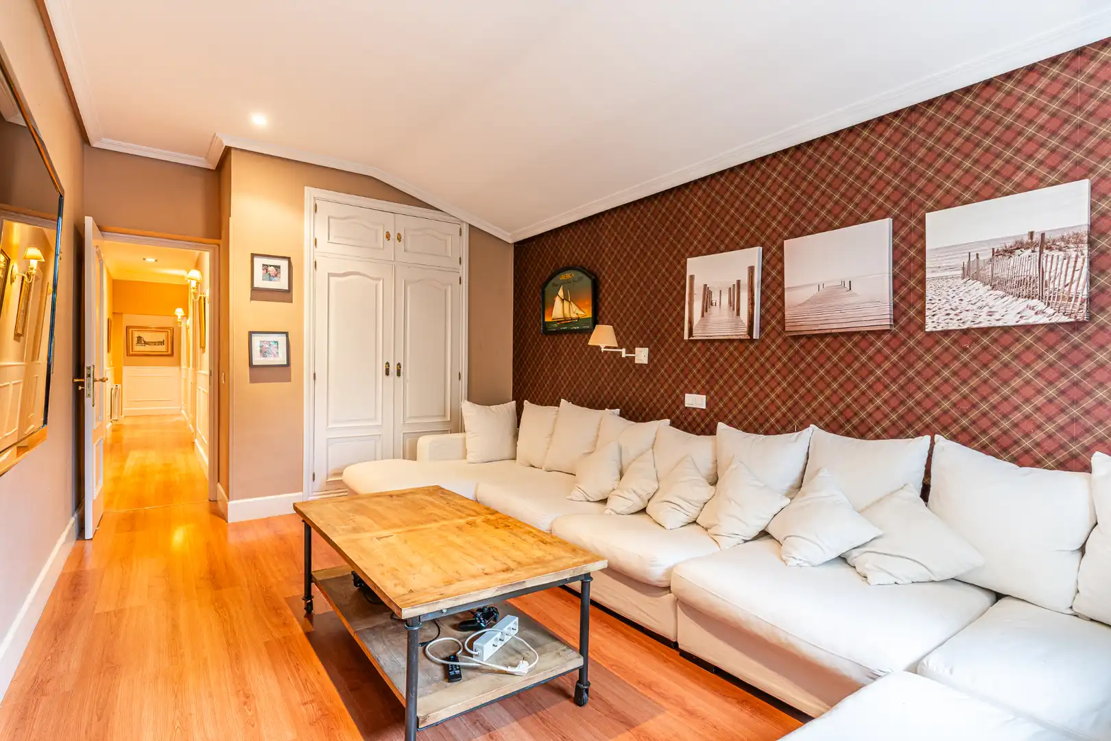 Detached house with terrace for sale in Ciudalcampo, imagen 3