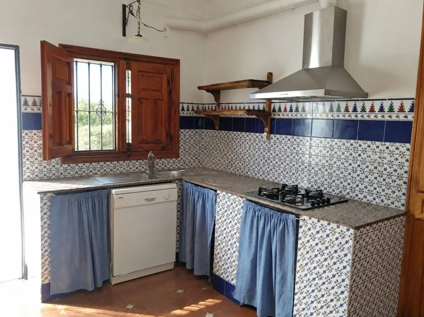 Cuina de Finca rústica en venda en Cartagena amb Calefacció, Jardí privat i Terrassa