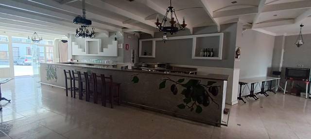 Local comercial en Venta en Baena