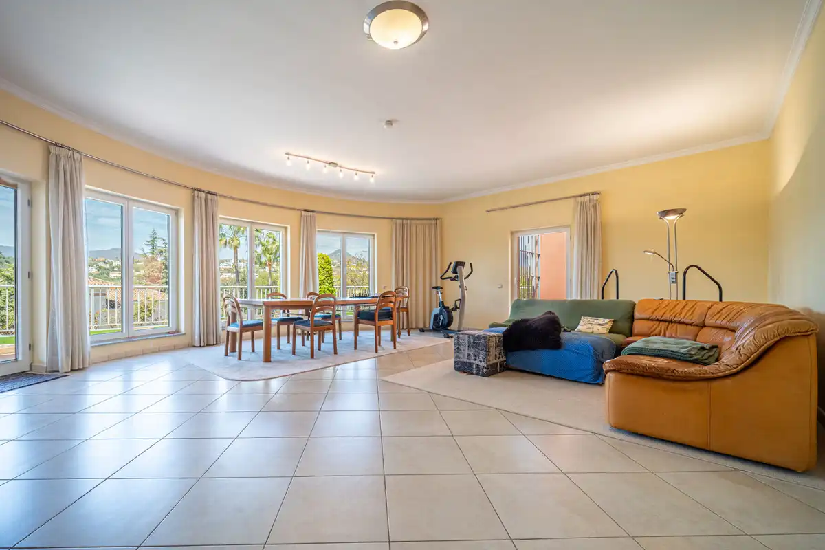 Villa mit Pool zum Verkauf in Avenida Benamara 15, imagen 2