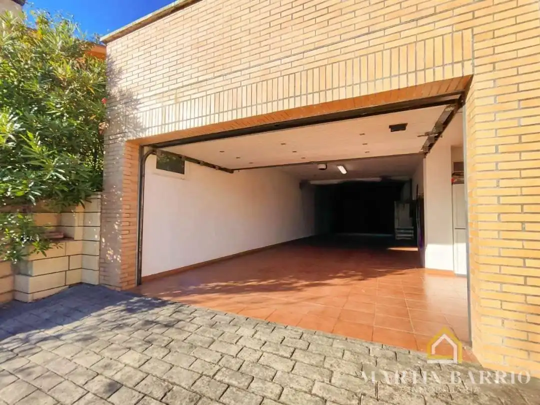 Vista exterior de Casa o chalet en venta en Muskiz con Calefacción, Jardín privado y Terraza