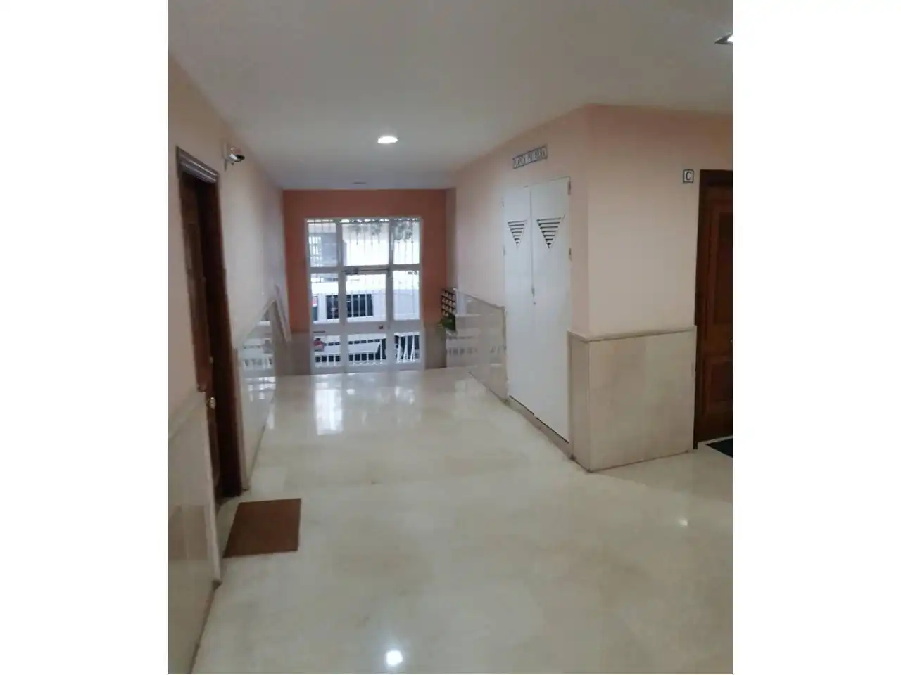Piso de alquiler en Sevilla con Aire acondicionado, Balcón y Piscina comunitaria