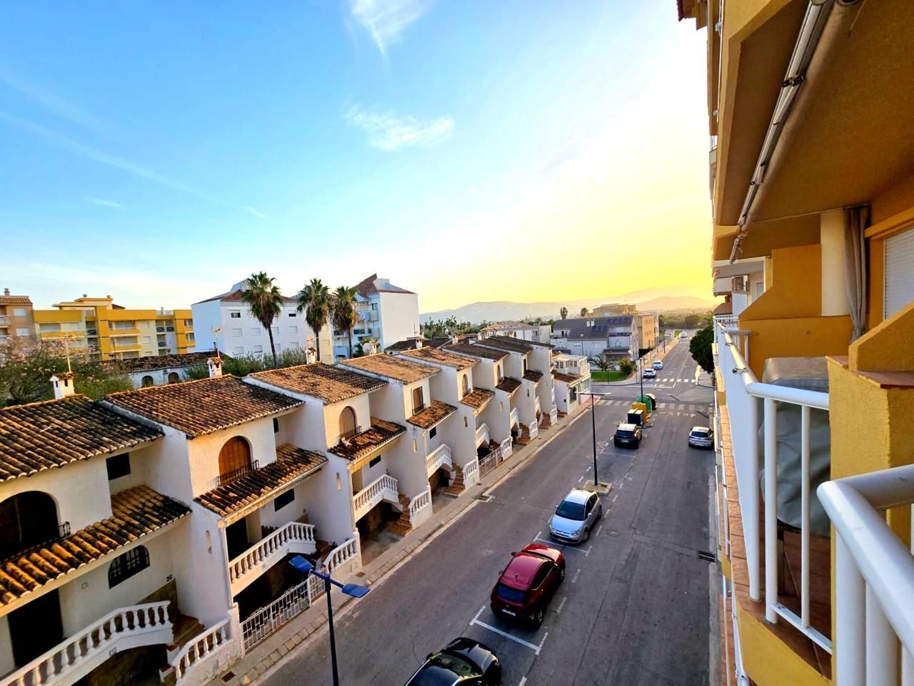 Apartamento de alquiler en Carrer dels Tamarits, Miramar