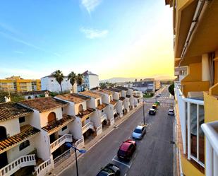 Vista exterior de Apartament de lloguer en Miramar amb Terrassa