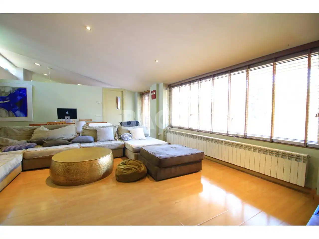 Sala d'estar de Àtic en venda en Vic amb Aire condicionat, Calefacció i Parquet