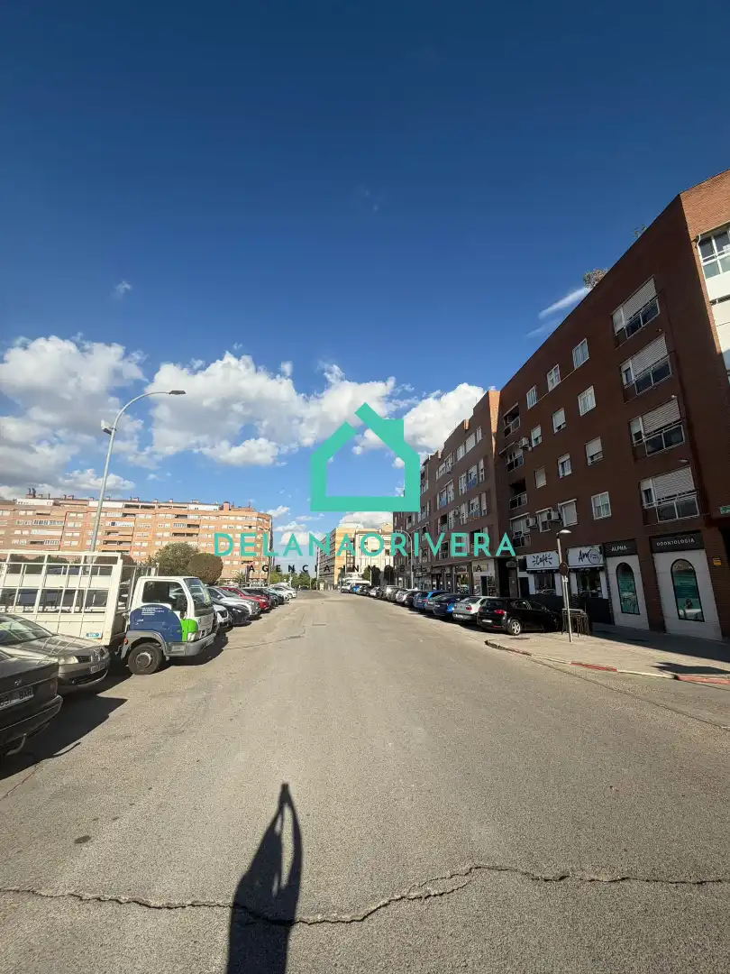 Business premises to rent in Calle Doctor Michavila, imagen 2