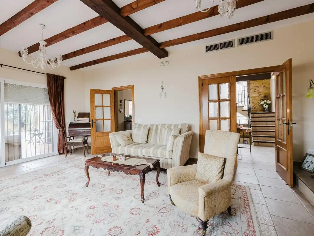 Sala d'estar de Casa o xalet en venda en Alhaurín El Grande amb Aire condicionat, Calefacció i Jardí privat