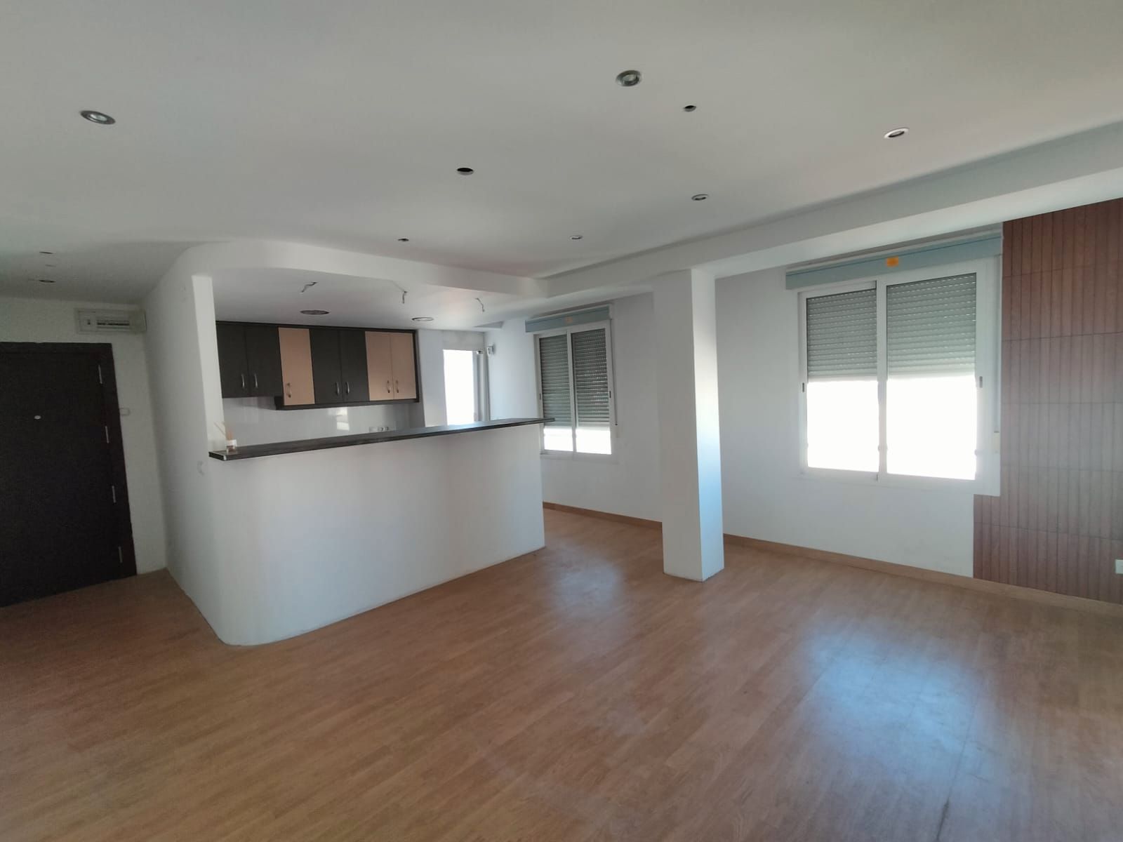 Kitchen of Flat for sale in Elda  with Balcony and Alarm