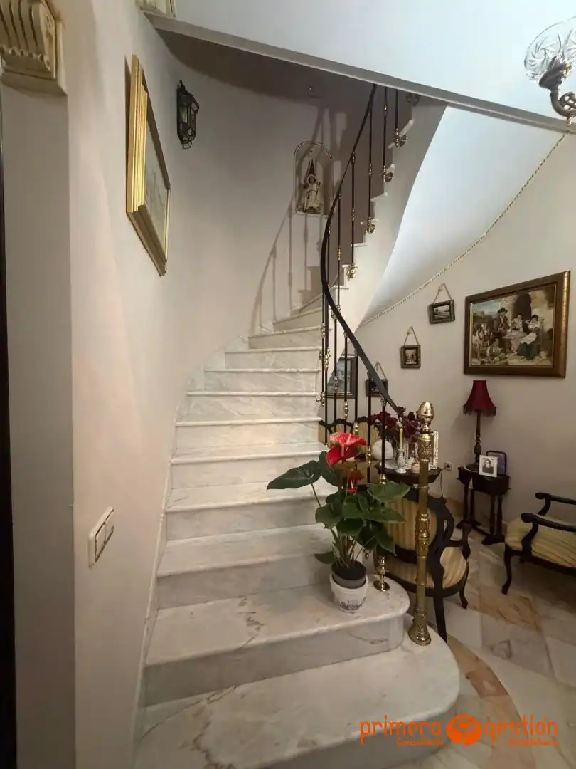 Casa o xalet en venda en Lora del Río amb Aire condicionat i Calefacció