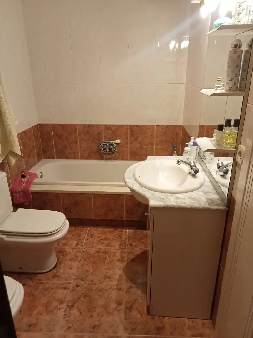 Baño de Casa o chalet en venta en Santiago de Compostela  con Calefacción, Jardín privado y Terraza