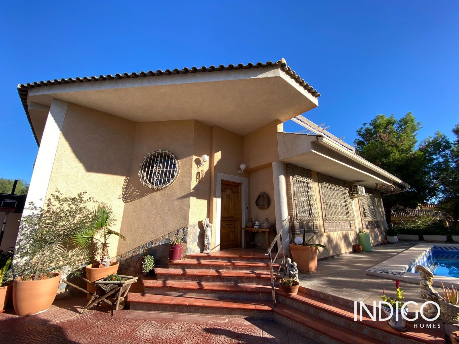 Exterior view of House or chalet for sale in San Vicente del Raspeig / Sant Vicent del Raspeig  with Air Conditioner, Heating and Terrace