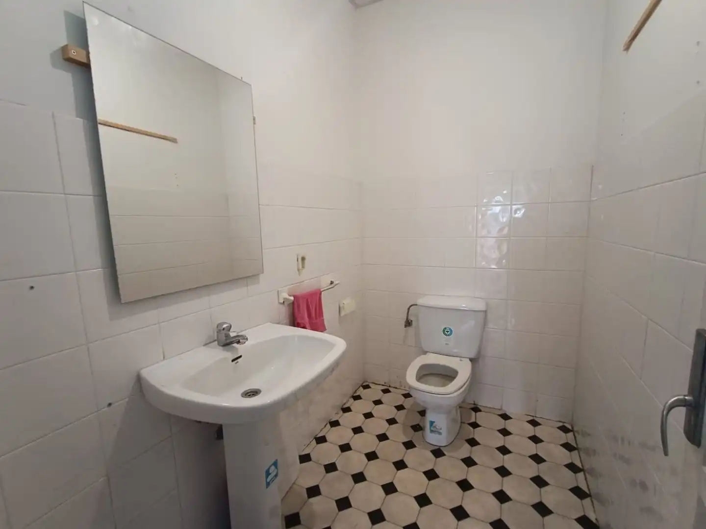 Bathroom of Houses for sale in Castrillón  with Terrace, Storage room and Swimming Pool