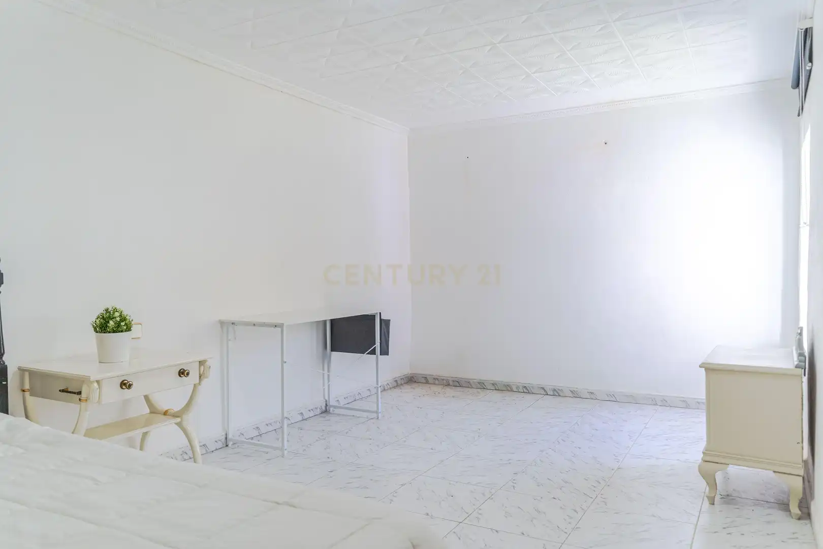 Casa adosada en venta en La Zubia con Aire acondicionado