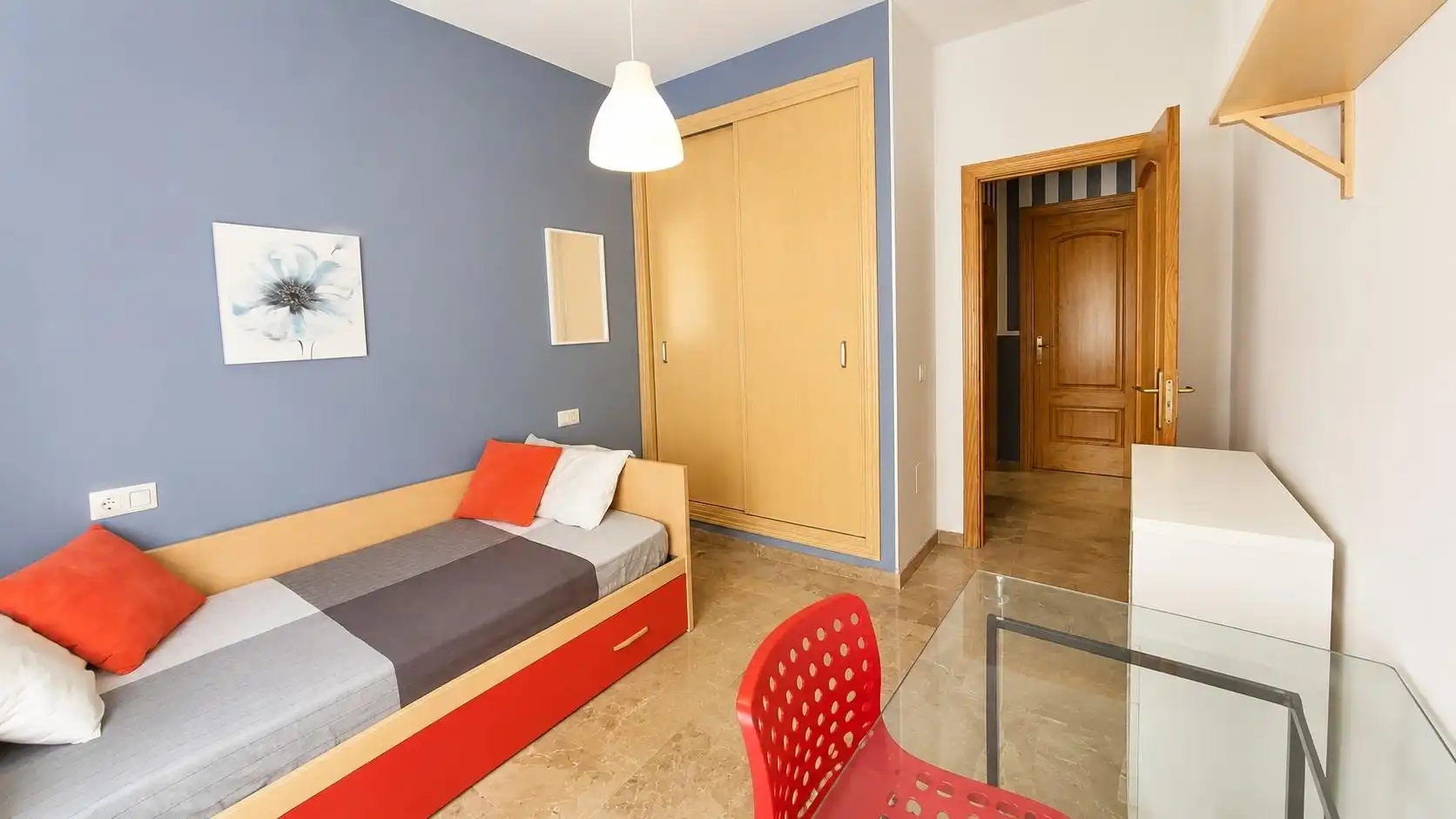 Bedroom of Flat for sale in Málaga  with Air Conditioner, Storage room and Balcony