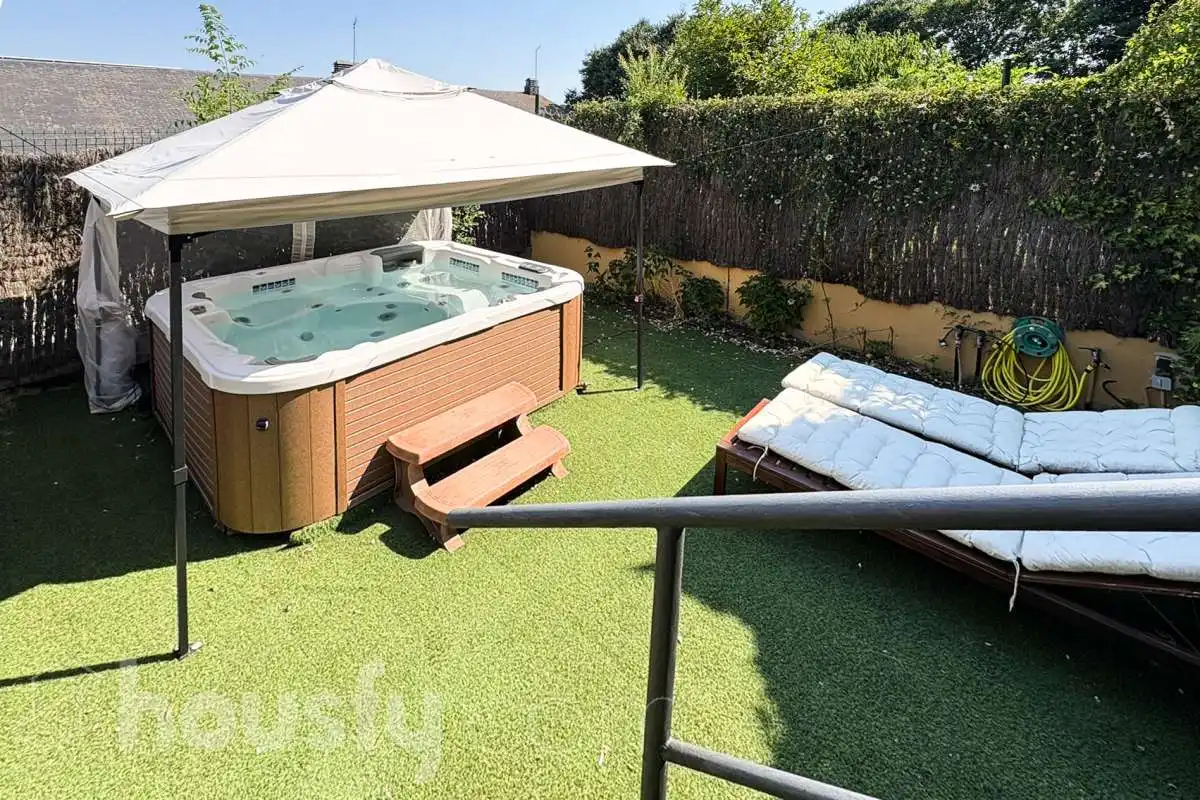Terraza de Casa o chalet en venta en Girona con Aire acondicionado, Calefacción y Jardín privado