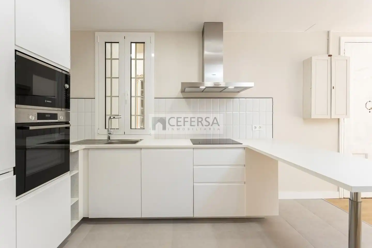 Kitchen of Flat for sale in Barcelona  with Air Conditioner, Heating and Parquet flooring